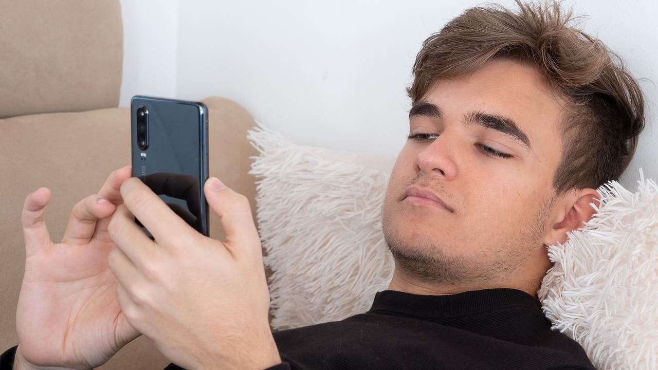 Los adolescentes y los peligros de abusar de la tecnología