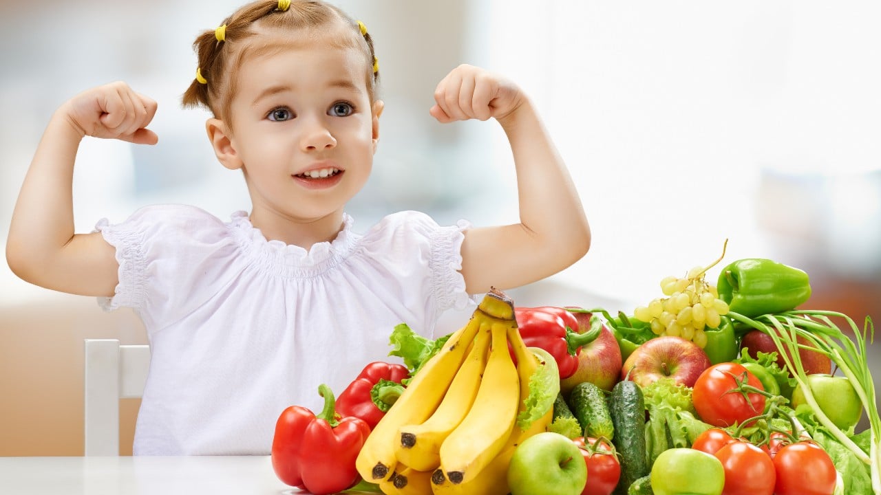 Las frutas y las verduras cuidan al corazón desde que somos niños