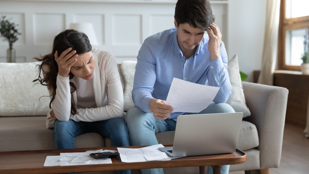 Los problemas con la economía del hogar podrían contribuir a una mala salud