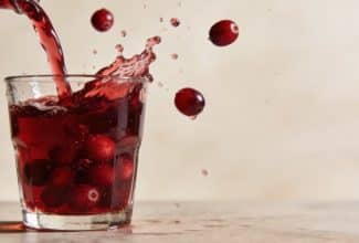 El jugo de arándano rojo: