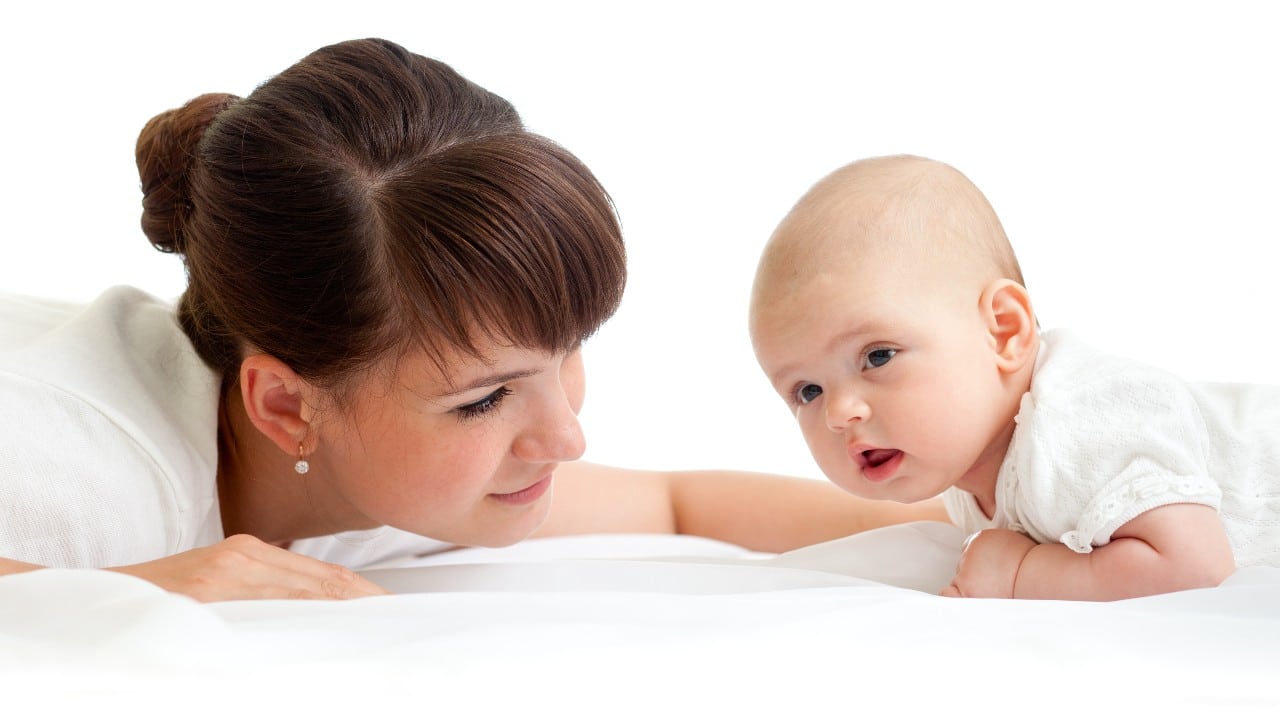 A los dos meses, tu bebé podría dar ya señales de autismo