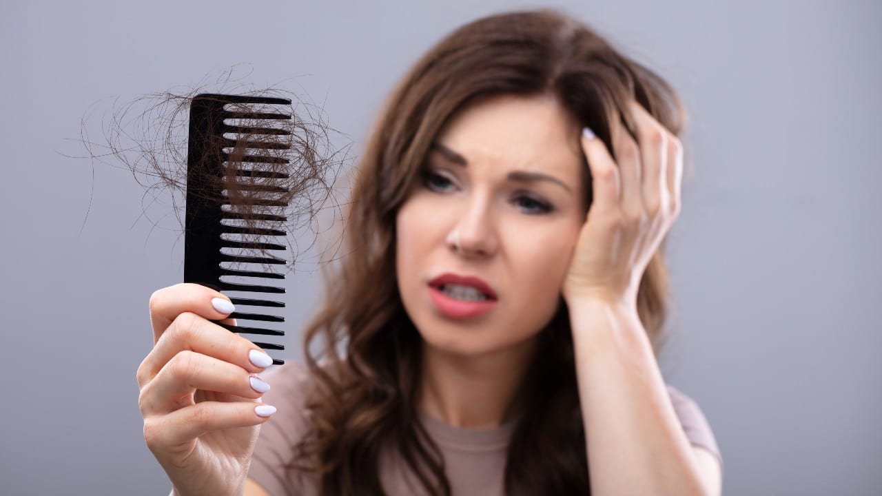 La verdad acerca de los remedios caseros para la caída del cabello