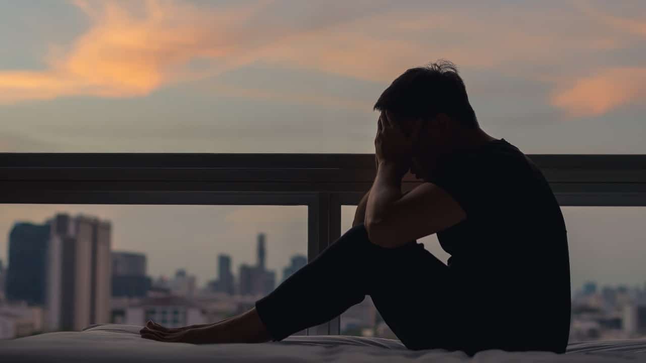 Si presientes que un amigo tiene tantos problemas en su vida que está pensando en el suicidio como única escapatoria, ¡tómalo muy en serio!