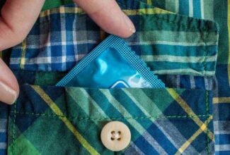 ¿Qué tan efectivos son los condones para prevenir las ETS?