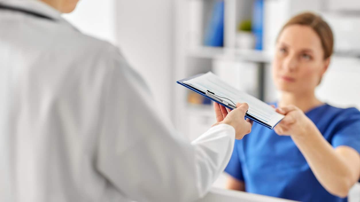¿Tienes seguro de salud? ¿Sabes cómo usarlo?