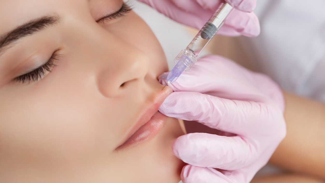 Cuando la belleza sale cara: los rellenos y el riesgo de infección