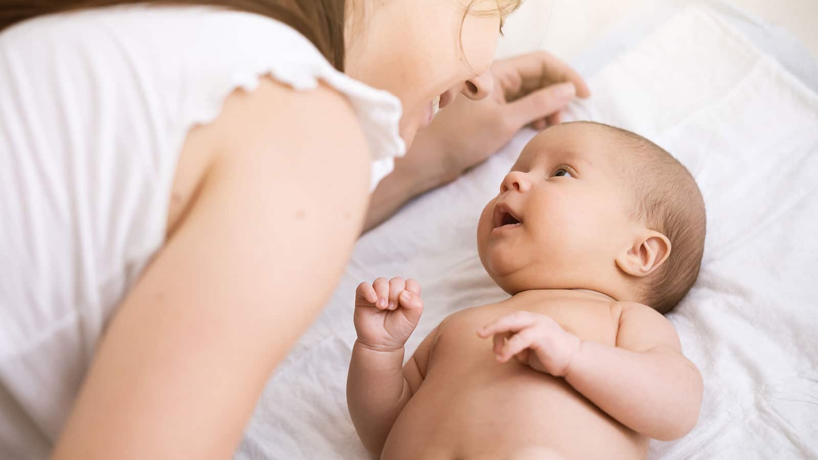 cómo aprenden los bebés