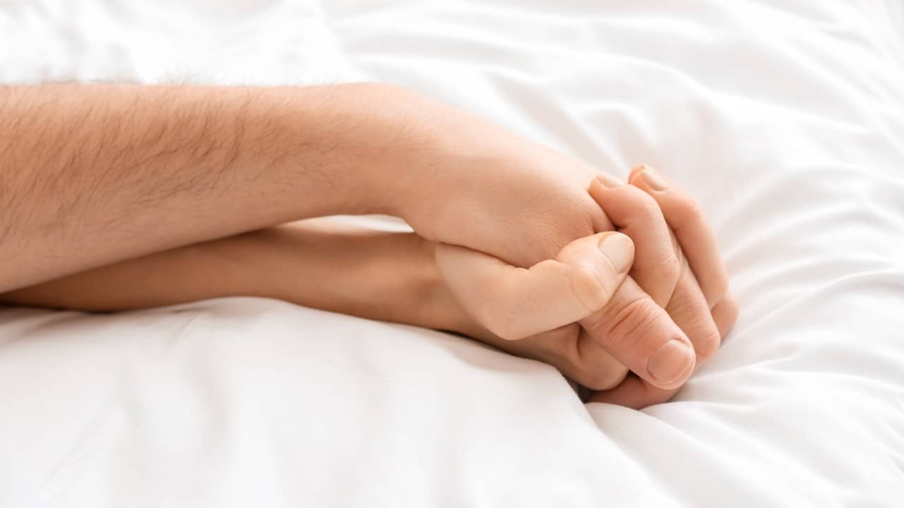 hombres fingen orgasmos