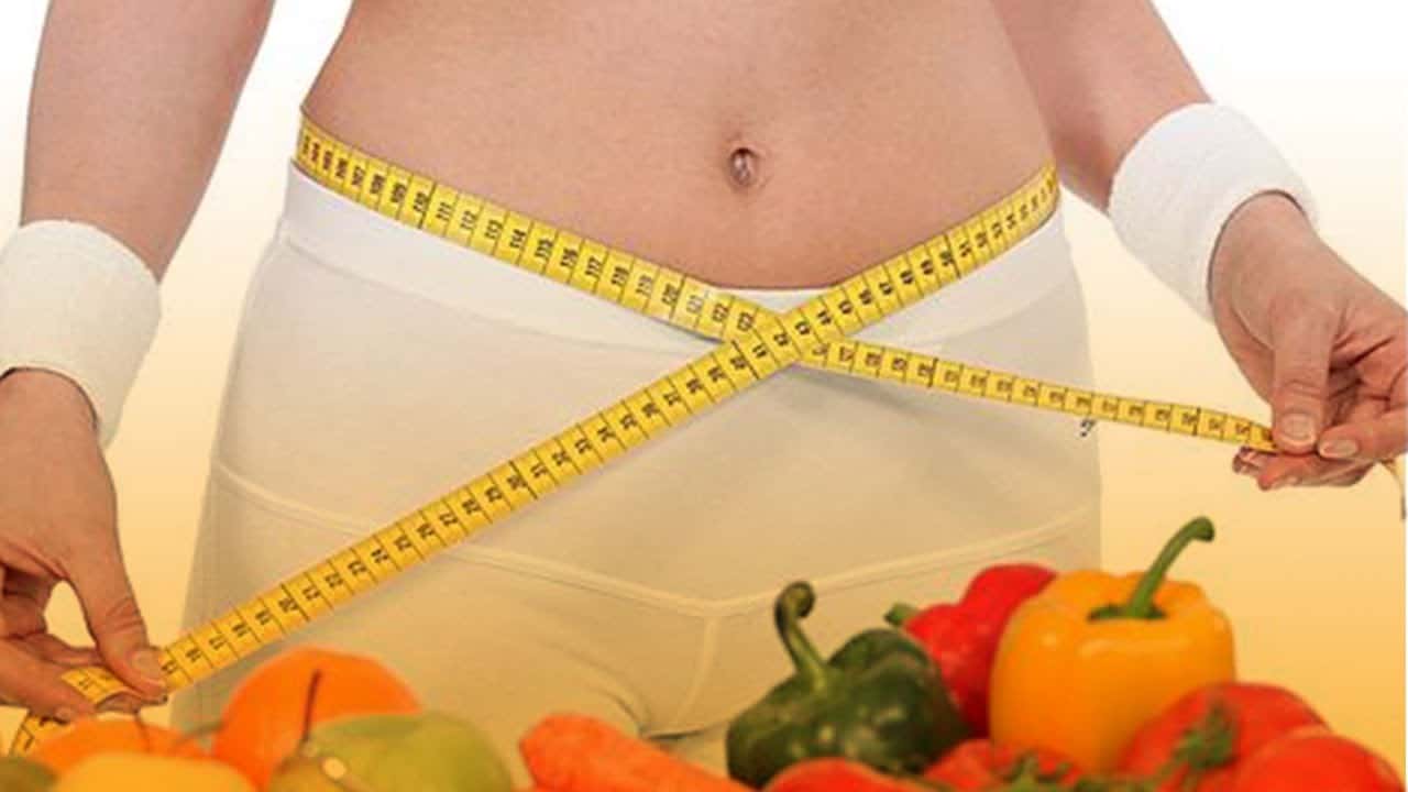 Imagen-cinta-metrica-midiendo-abdomen