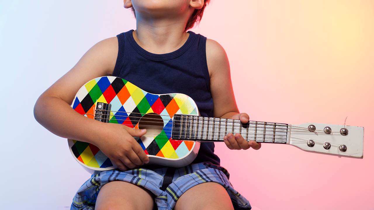 La música ayuda a niños autistas a descifrar las emociones