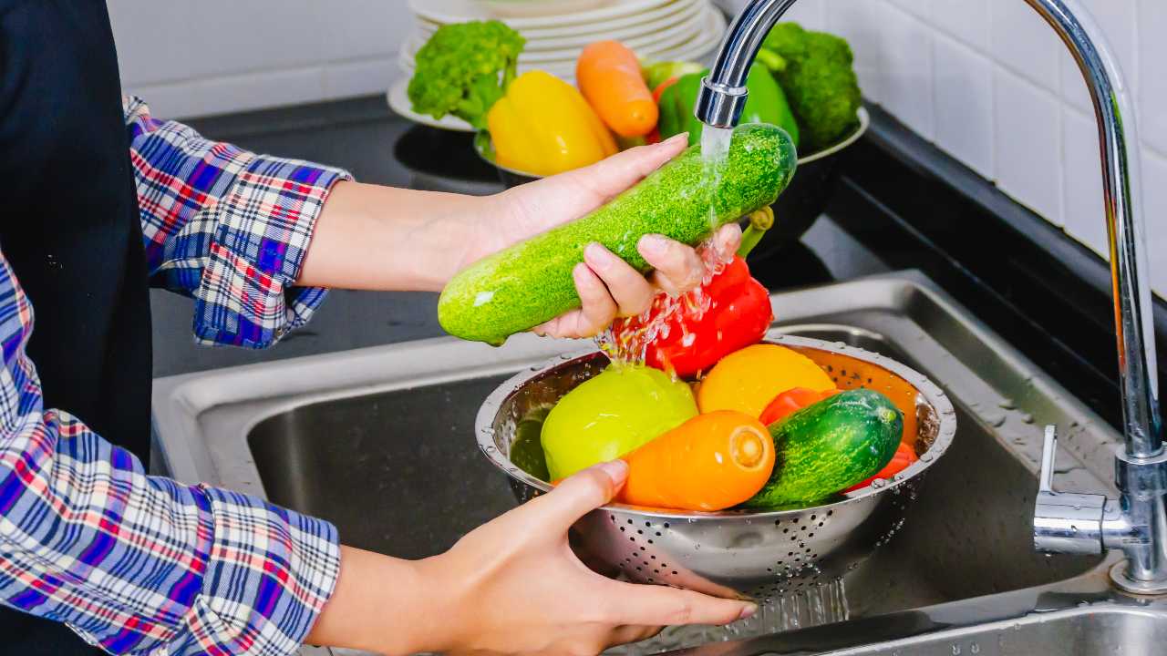 Recomendaciones para limpiar las frutas y los vegetales