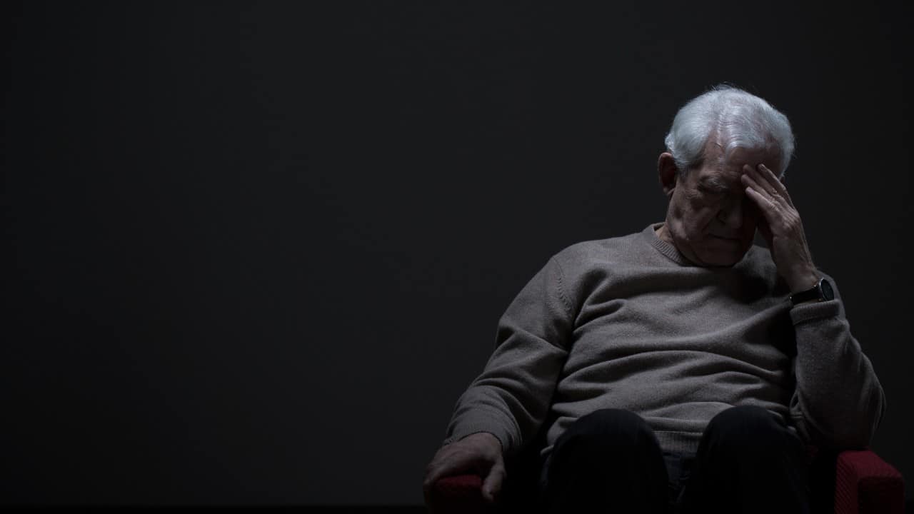 Las personas mayores son más proclives al suicidio