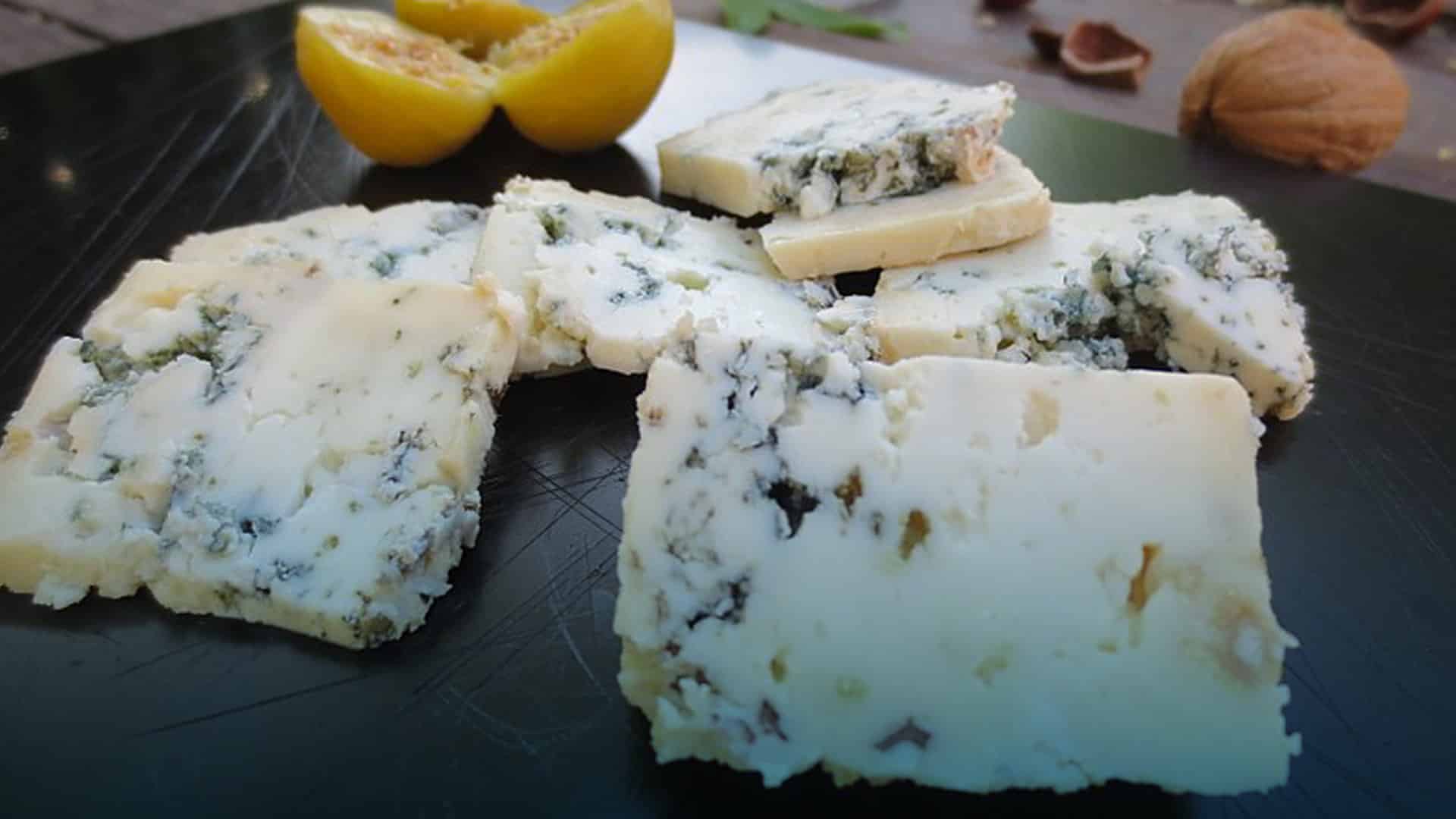 Relación entre el dolor de cabeza y los alimentos que pueden producirla