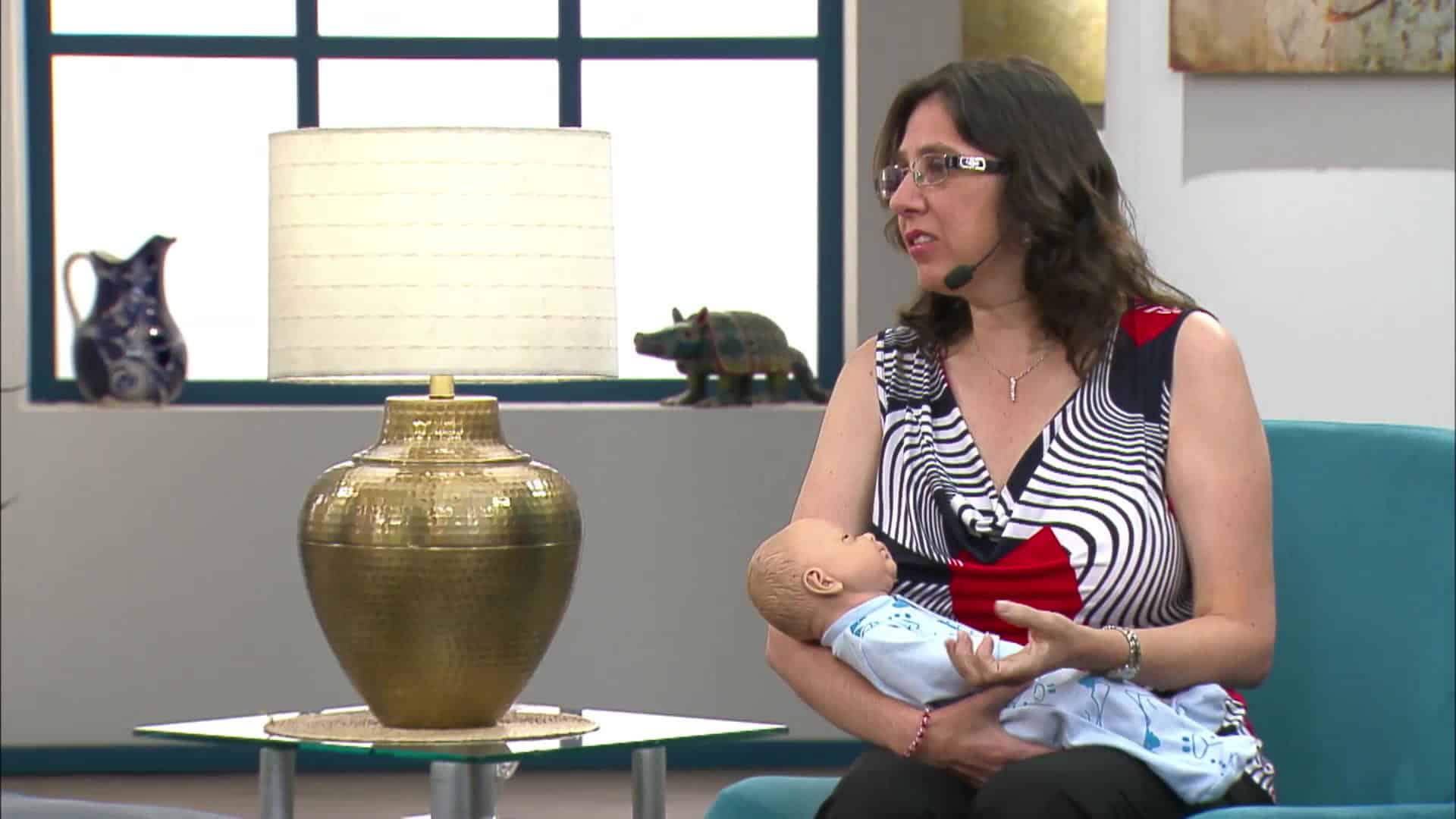 Revisión y apariencia normal de un recién nacido