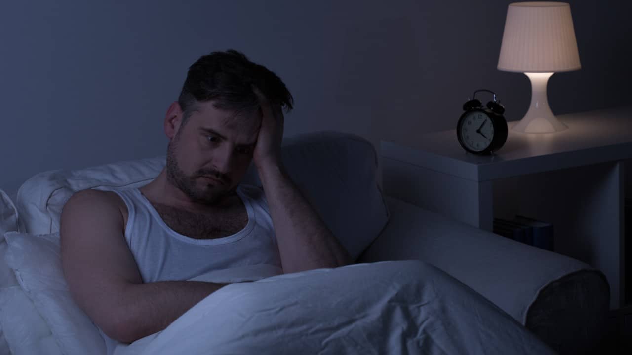 ¿Qué es el sueño roto y cómo afecta el descanso?