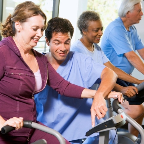 Rehabilitación cardiaca para pacientes con insuficiencia cardíaca crónica