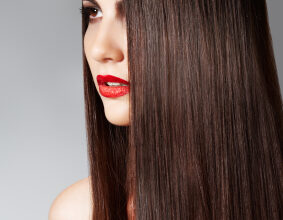 En busca de un cabello lacio y perfecto… puedes arriesgar tu salud