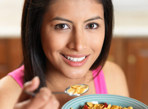 Desayuno rico en proteínas: clave para controlar el apetito