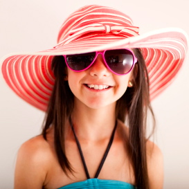 Cuida tus ojos y los de tus hijos si van a exponerse al sol