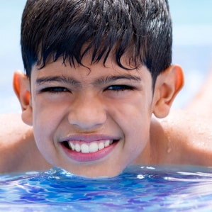 8 formas de prevenir el contagio y la contaminación en piscinas públicas
